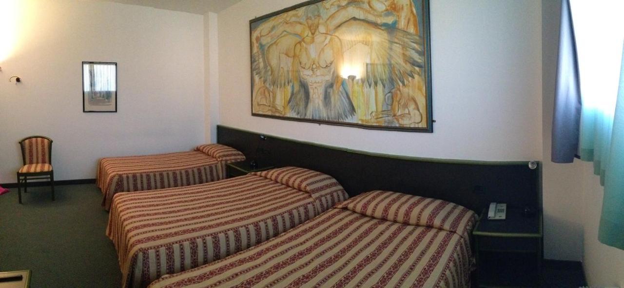 Green Hotel Poviglio  المظهر الخارجي الصورة