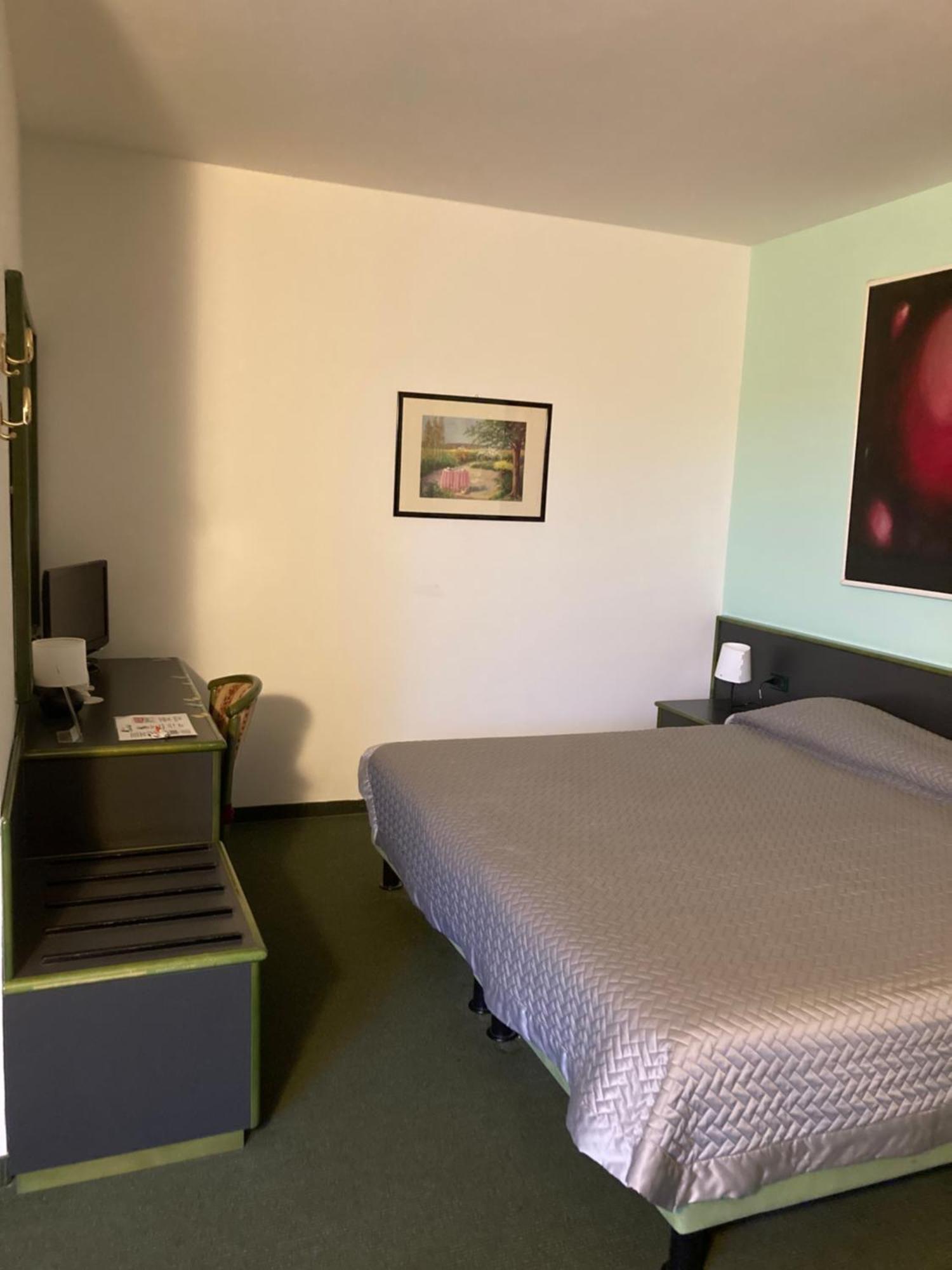 Green Hotel Poviglio  المظهر الخارجي الصورة