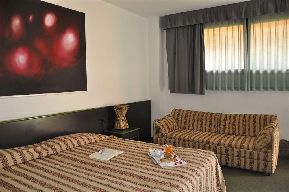 Green Hotel Poviglio  المظهر الخارجي الصورة