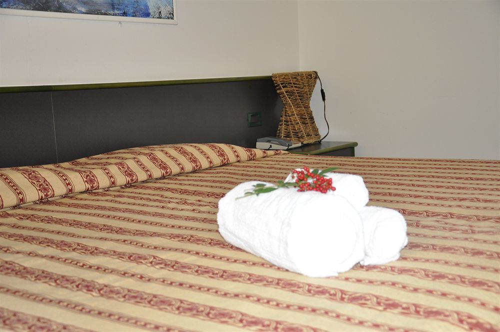 Green Hotel Poviglio  المظهر الخارجي الصورة